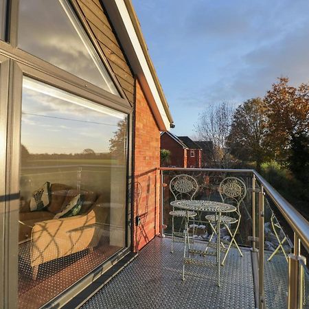 Apartamento Upper Annex Calne Exterior foto